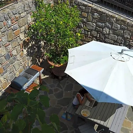 Incanto Di Luna Bed and Breakfast Ispani
